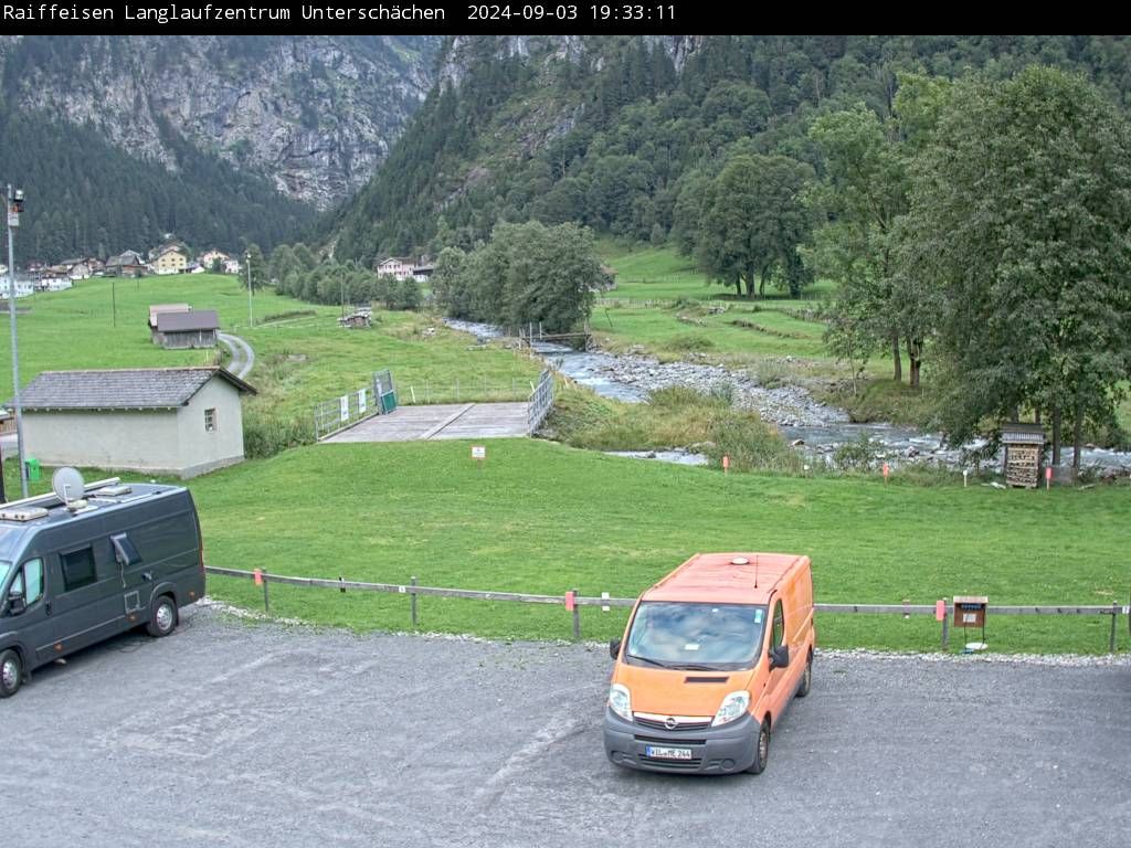 Unterschächen › Süd-Ost: Raiffeisen Langlaufzentrum Unterschächen, Klausenpass