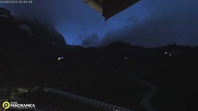 immagine della webcam nei dintorni di Antey-Saint-Andrè: webcam Breuil-Cervinia