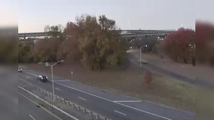 Traffic Cam New York › North: I-678 at Bruckner Blvd./Entrance ramp