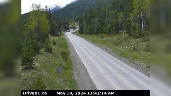 Traffic Cam Invermere › West: On Toby Creek Road at Panorama Fire Hall, near Springs Creek Rd, looking west