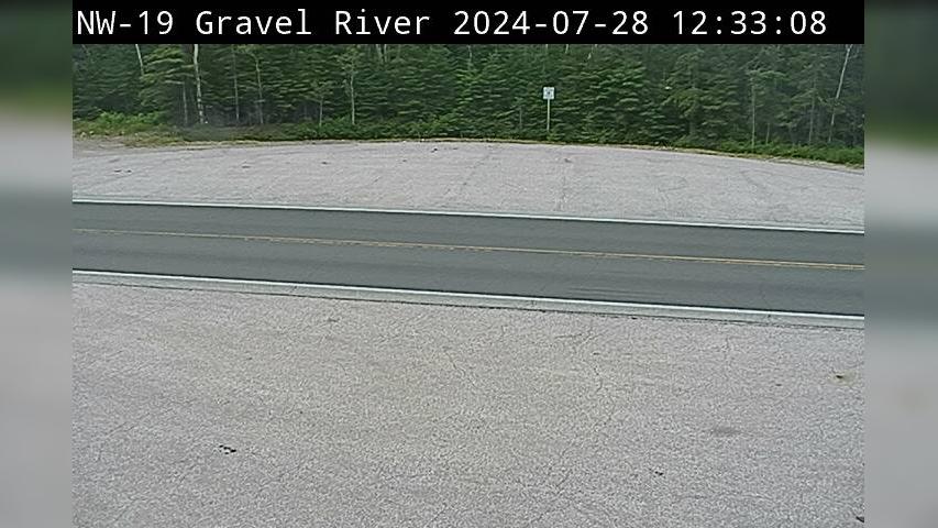 Traffic Cam Unorganized Thunder Bay District: Highway 17 near Gravel River