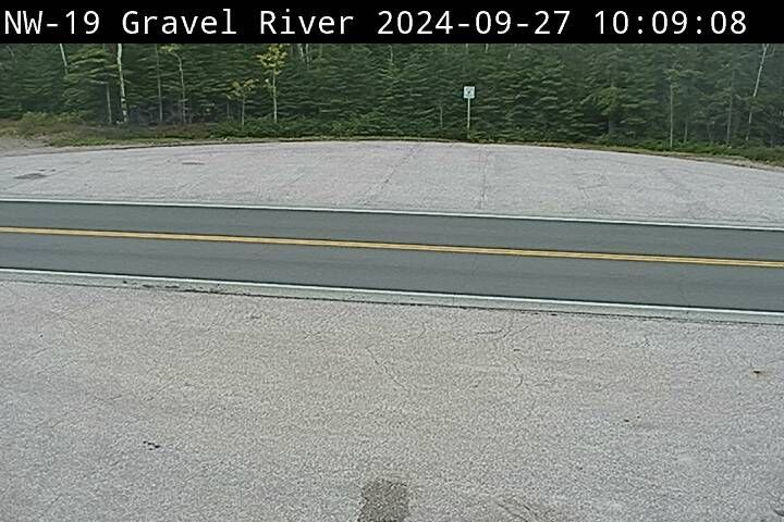 Traffic Cam Unorganized Thunder Bay District: Highway 17 near Gravel River