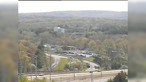 Traffic Cam East Hartford: CAM - I-84 WB E/O Exit 58 - I-384