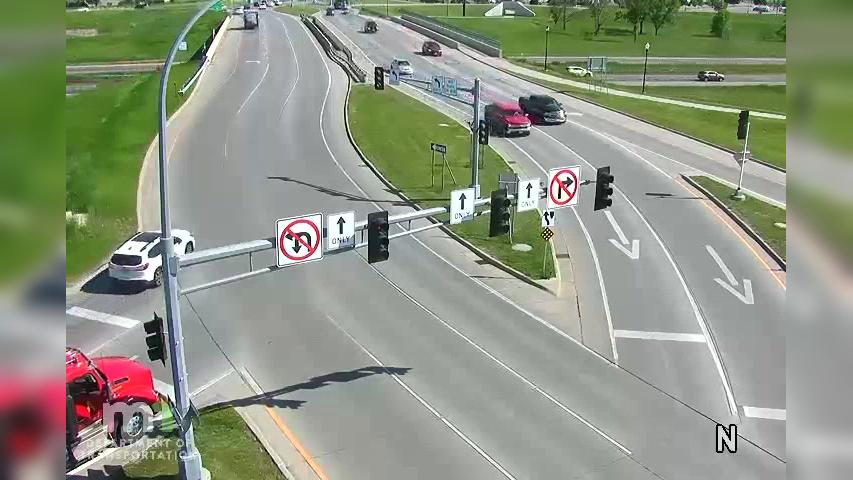 Traffic Cam Moorhead: T.H.75 SB @ I-94