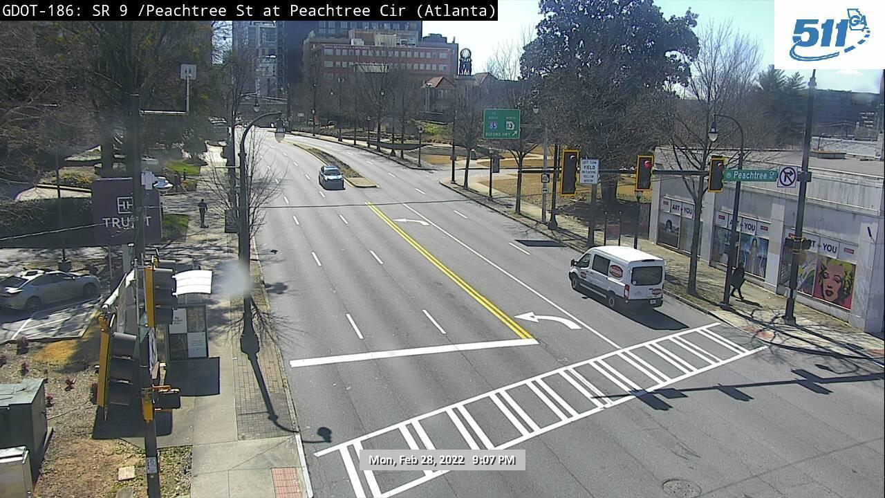 Traffic Cam Atlanta: SR 9 @ Peachtree Cir