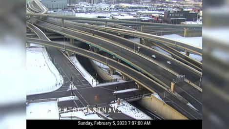 Traffic Cam Madison: I-43 at - Ave