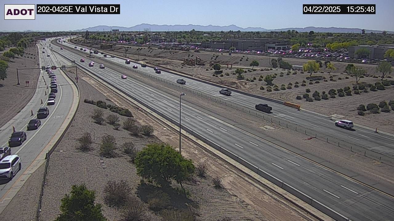 Traffic Cam Gilbert › East: SR-202 EB 42.50 @Val Vista Dr