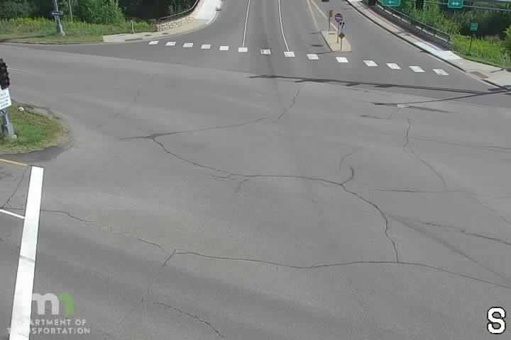 Traffic Cam Medina Highlands: MN 55: T.H.55 WB @ Sioux Tr