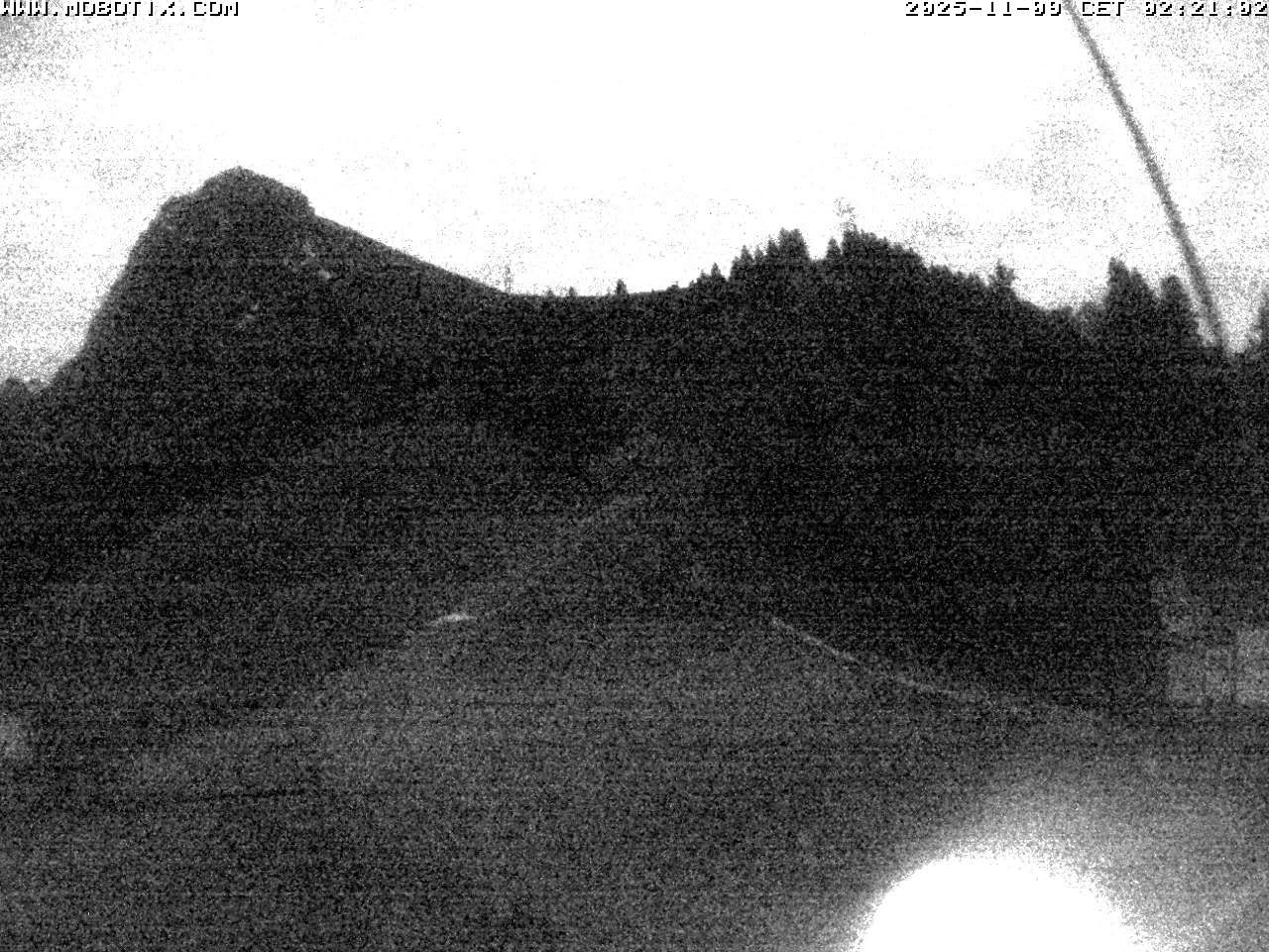 Mollis: Naturfreundehaus Fronalp, Skigebiet Schilt oberhalb - Glarnerland