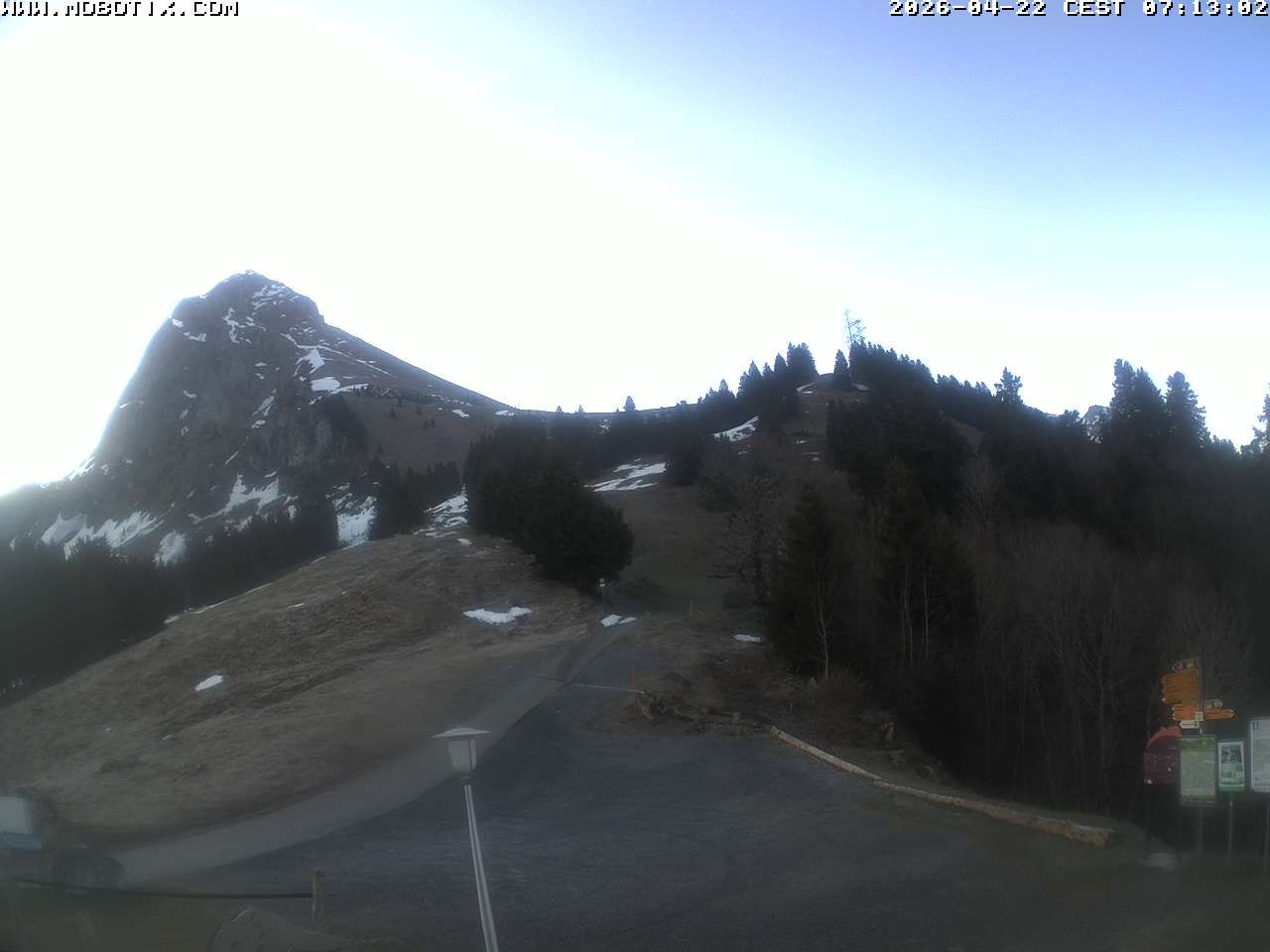 Mollis: Naturfreundehaus Fronalp, Skigebiet Schilt oberhalb - Glarnerland, Schweiz