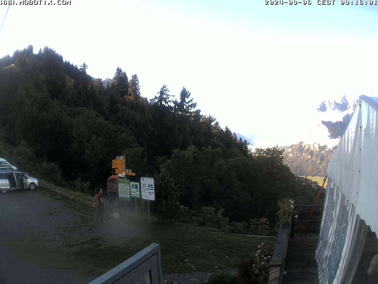 Mollis: Naturfreundehaus Fronalp, Skigebiet Schilt oberhalb - Glarnerland