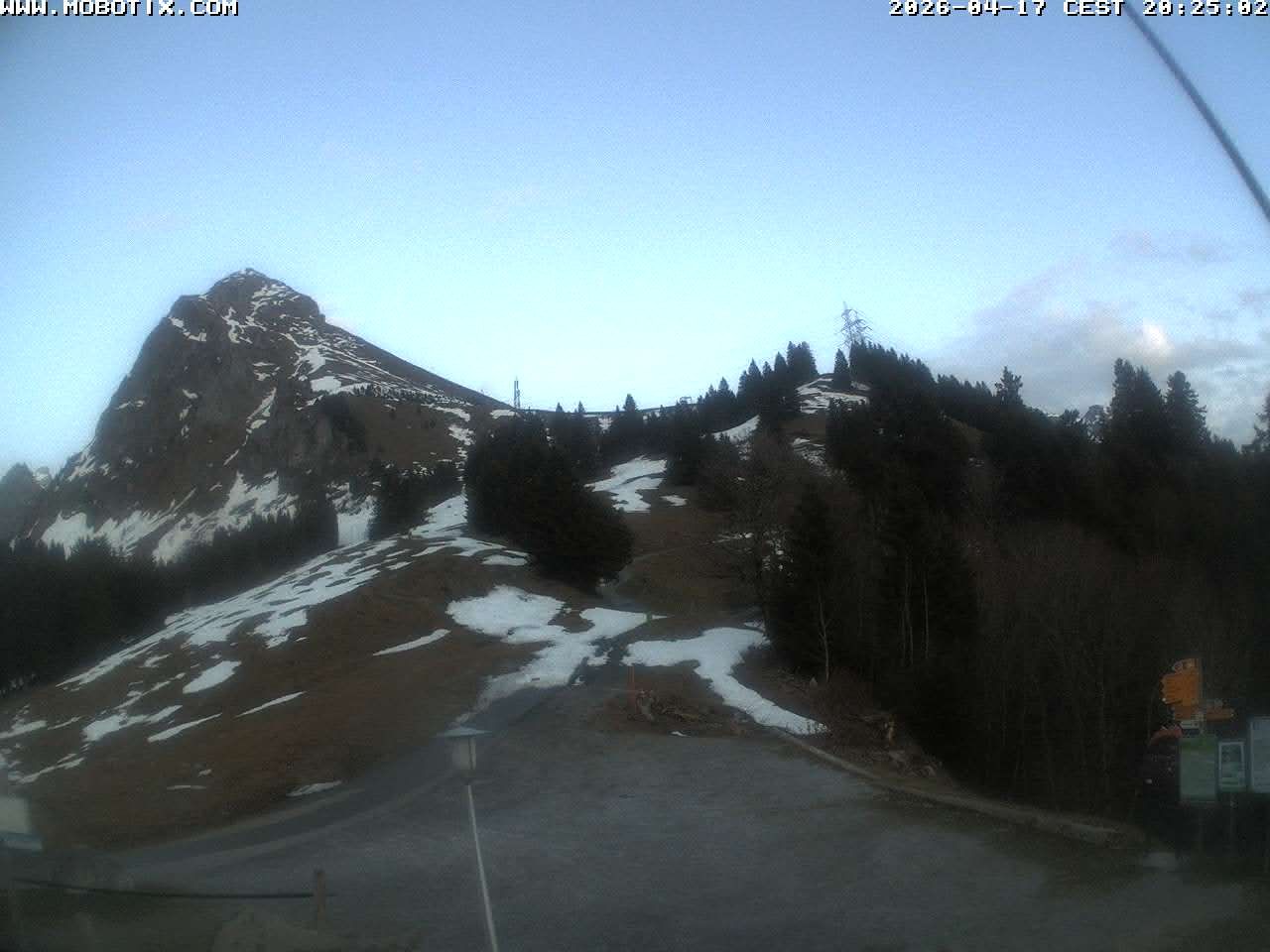 Mollis: Naturfreundehaus Fronalp, Skigebiet Schilt oberhalb - Glarnerland, Schweiz