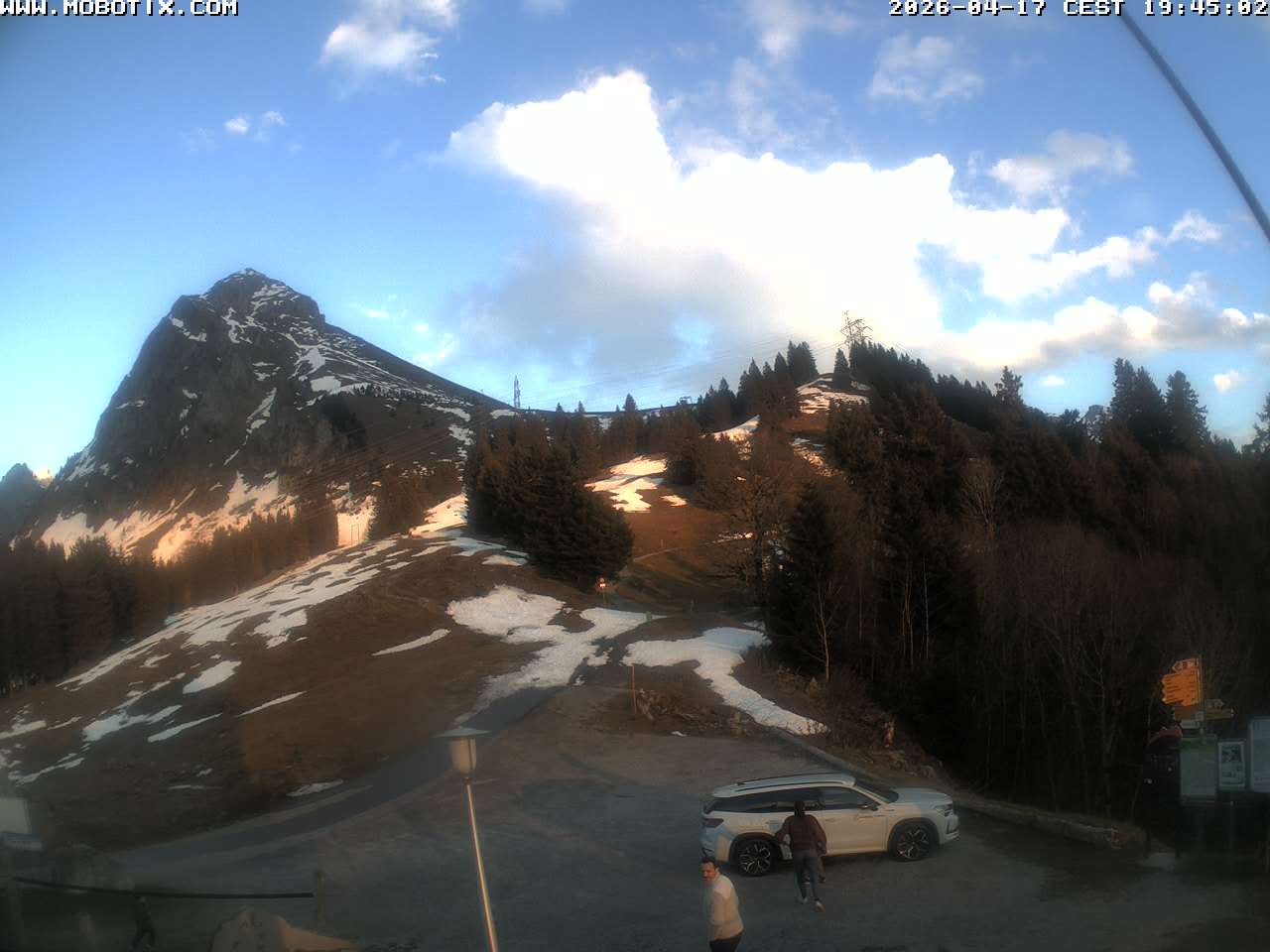 Mollis: Naturfreundehaus Fronalp, Skigebiet Schilt oberhalb - Glarnerland, Schweiz