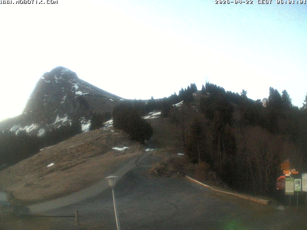Mollis: Naturfreundehaus Fronalp, Skigebiet Schilt oberhalb - Glarnerland, Schweiz