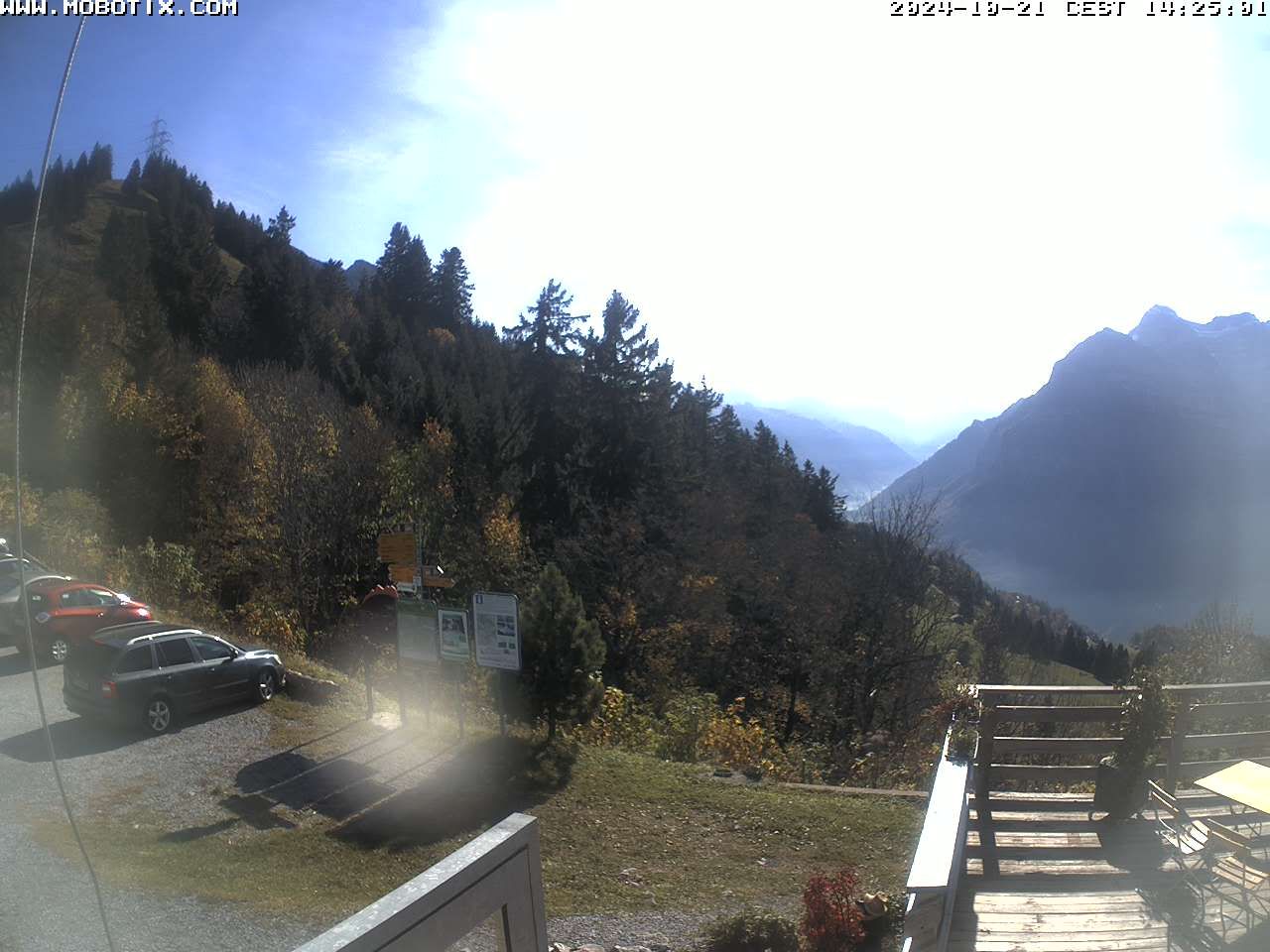 Mollis: Naturfreundehaus Fronalp, Skigebiet Schilt oberhalb - Glarnerland