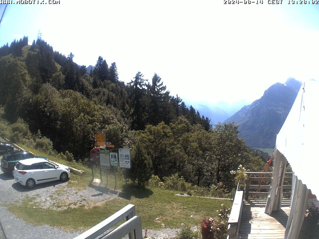 Mollis: Naturfreundehaus Fronalp, Skigebiet Schilt oberhalb - Glarnerland