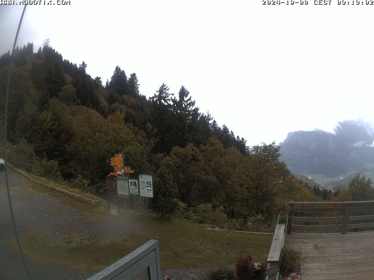 Mollis: Naturfreundehaus Fronalp, Skigebiet Schilt oberhalb - Glarnerland