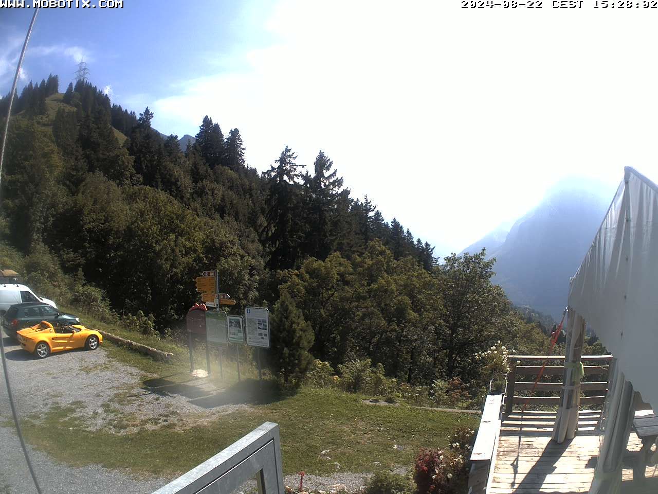 Mollis: Naturfreundehaus Fronalp, Skigebiet Schilt oberhalb - Glarnerland