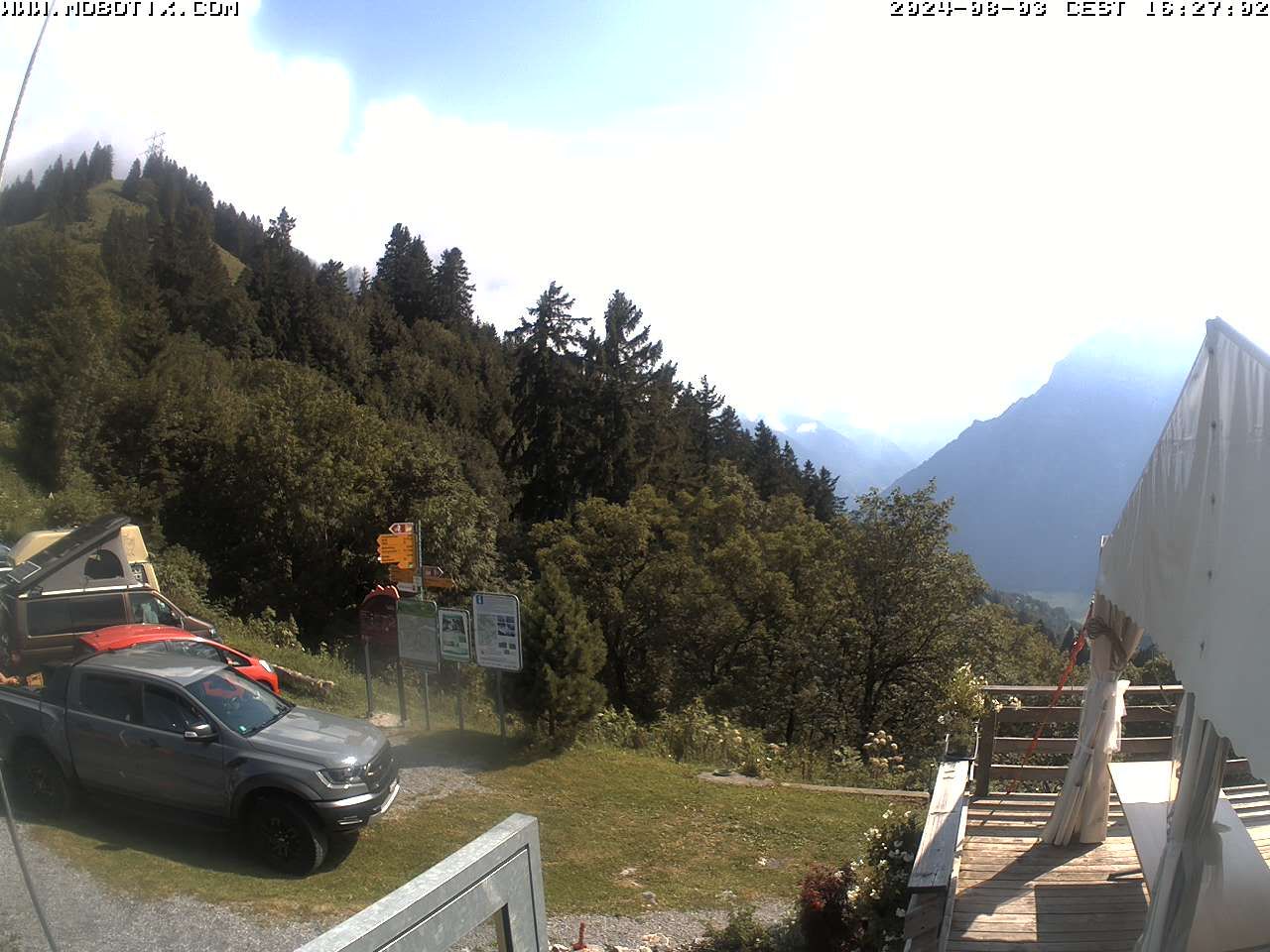 Mollis: Naturfreundehaus Fronalp, Skigebiet Schilt oberhalb - Glarnerland