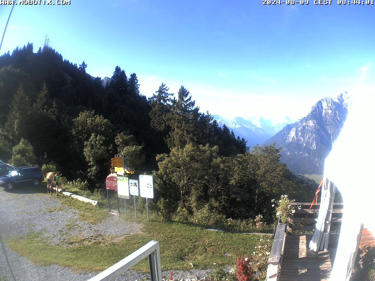 Mollis: Naturfreundehaus Fronalp, Skigebiet Schilt oberhalb - Glarnerland