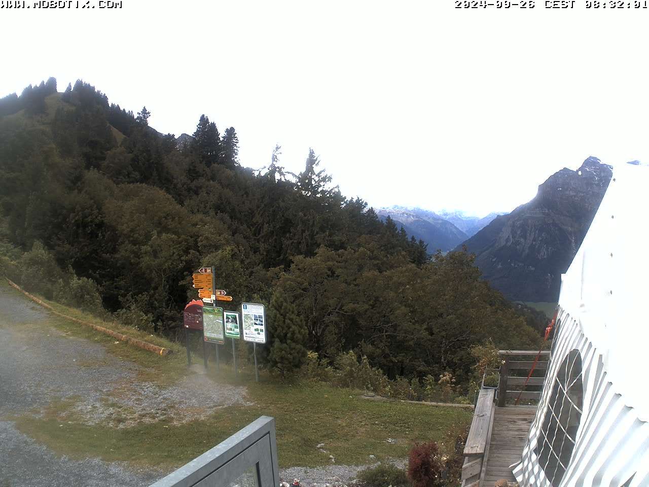 Mollis: Naturfreundehaus Fronalp, Skigebiet Schilt oberhalb - Glarnerland