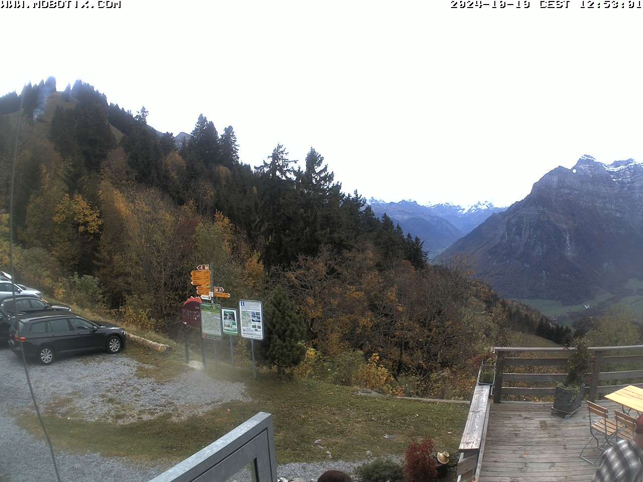 Mollis: Naturfreundehaus Fronalp, Skigebiet Schilt oberhalb - Glarnerland