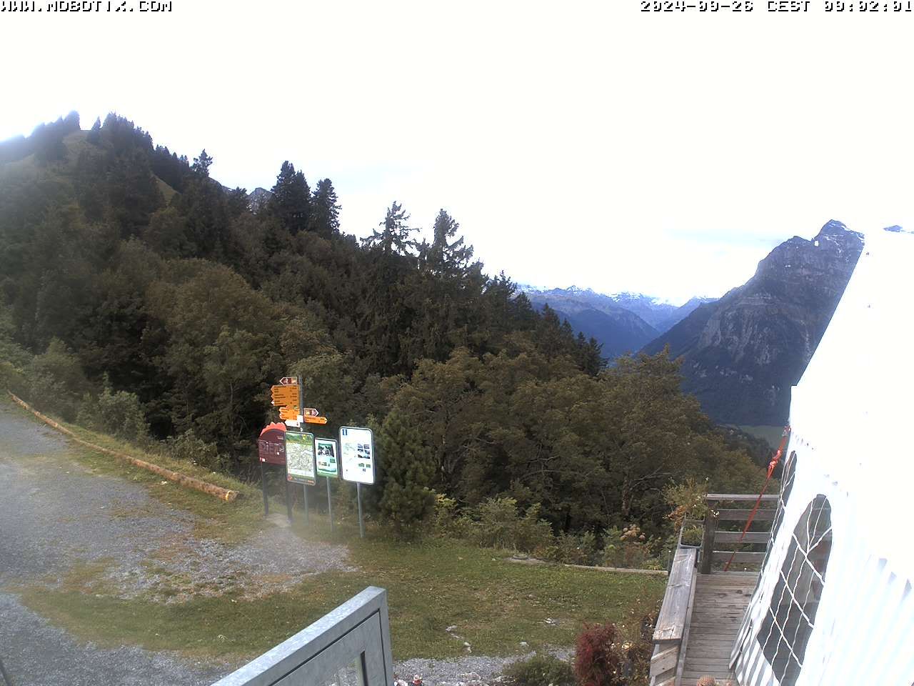 Mollis: Naturfreundehaus Fronalp, Skigebiet Schilt oberhalb - Glarnerland