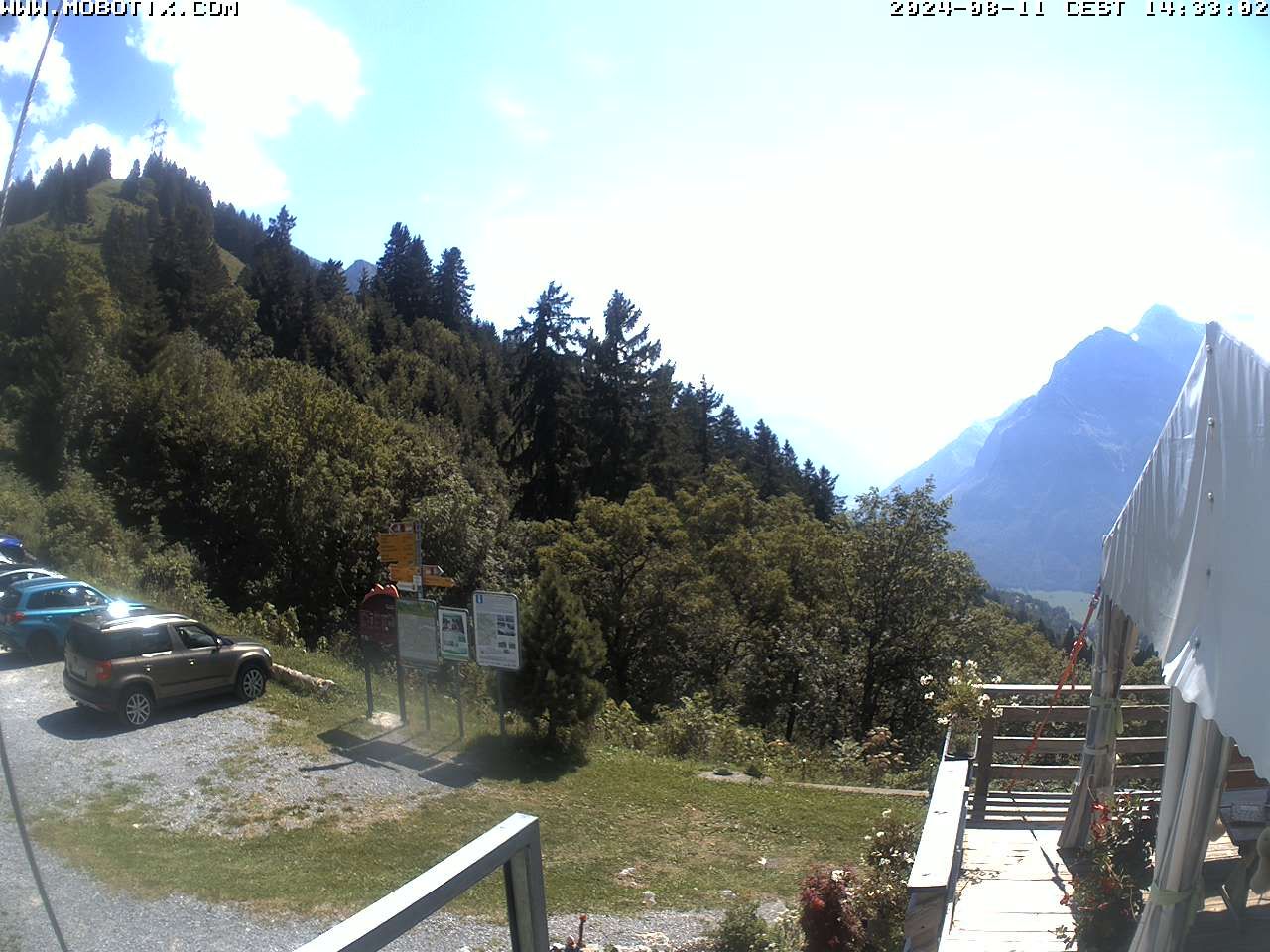 Mollis: Naturfreundehaus Fronalp, Skigebiet Schilt oberhalb - Glarnerland