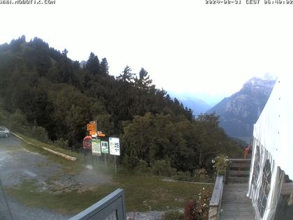 Mollis: Naturfreundehaus Fronalp, Skigebiet Schilt oberhalb - Glarnerland