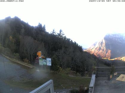 Mollis: Naturfreundehaus Fronalp, Skigebiet Schilt oberhalb - Glarnerland