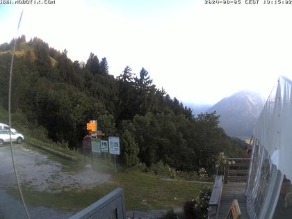 Mollis: Naturfreundehaus Fronalp, Skigebiet Schilt oberhalb - Glarnerland