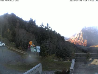 Mollis: Naturfreundehaus Fronalp, Skigebiet Schilt oberhalb - Glarnerland