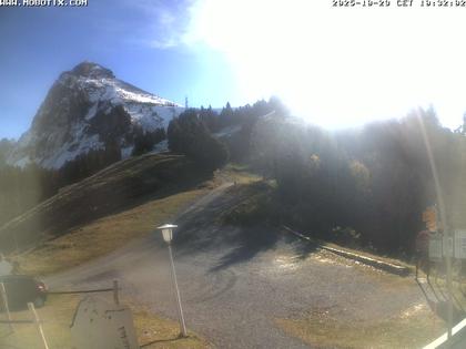 Mollis: Naturfreundehaus Fronalp, Skigebiet Schilt oberhalb - Glarnerland