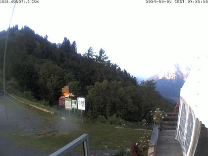 Mollis: Naturfreundehaus Fronalp, Skigebiet Schilt oberhalb - Glarnerland