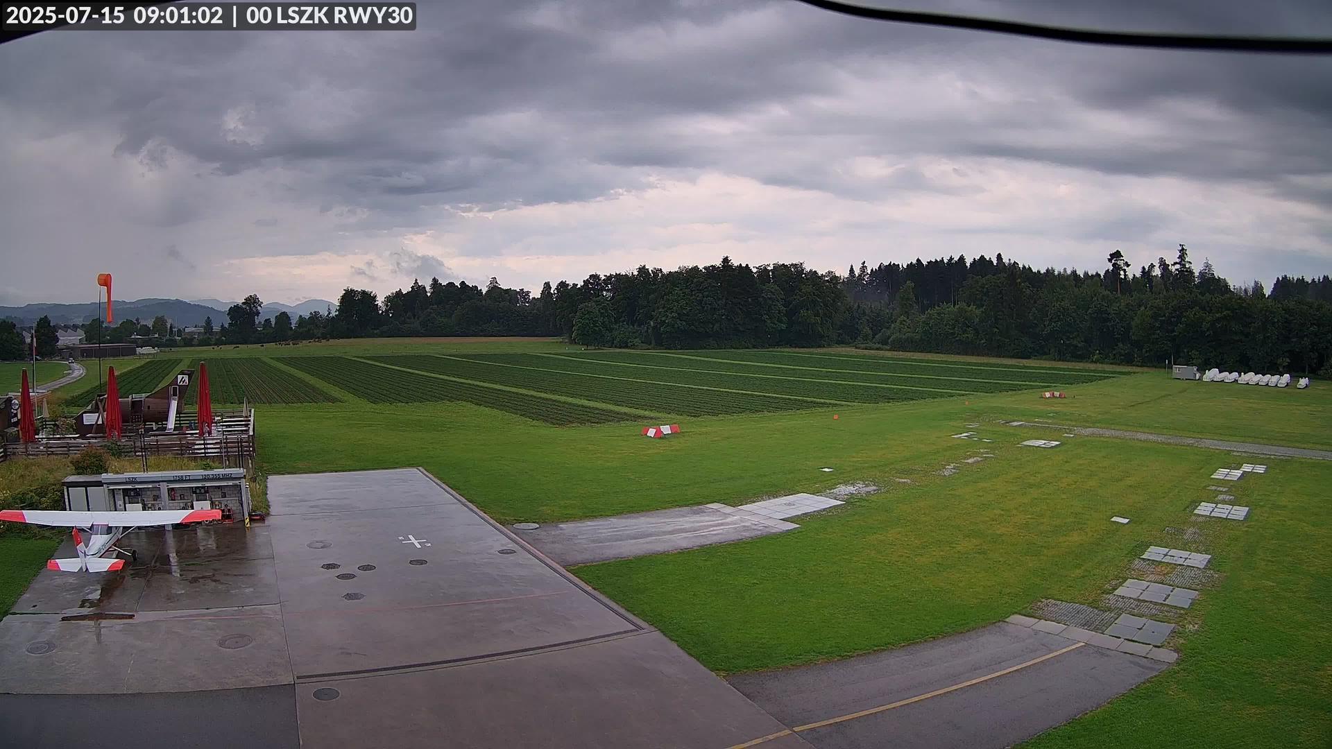 Pfaffikon airport Webcam