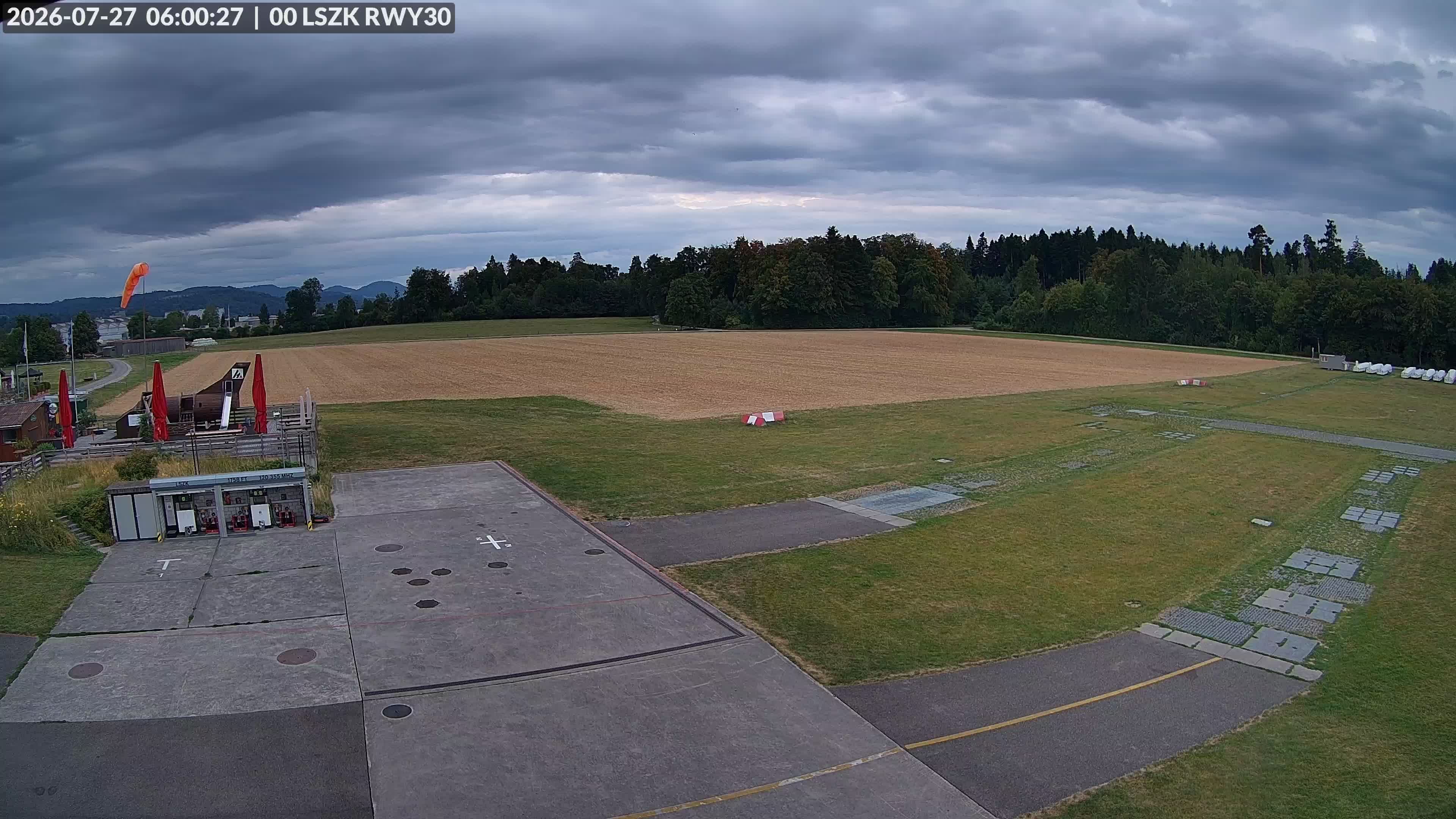 Pfäffikon: Flugplatz Speck-Fehraltorf (LSZK) 2