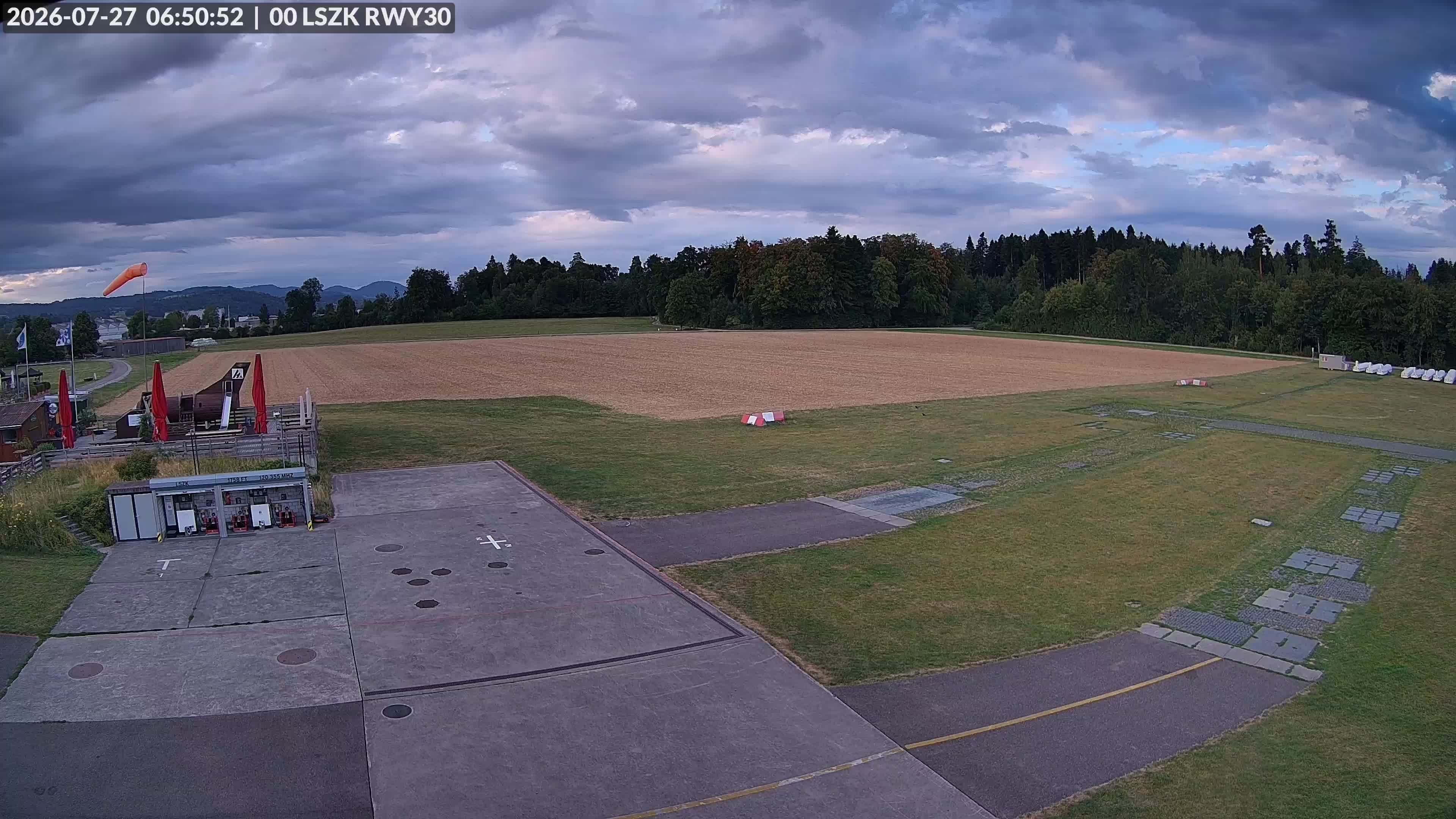 Pfäffikon: Flugplatz Speck-Fehraltorf (LSZK) 2