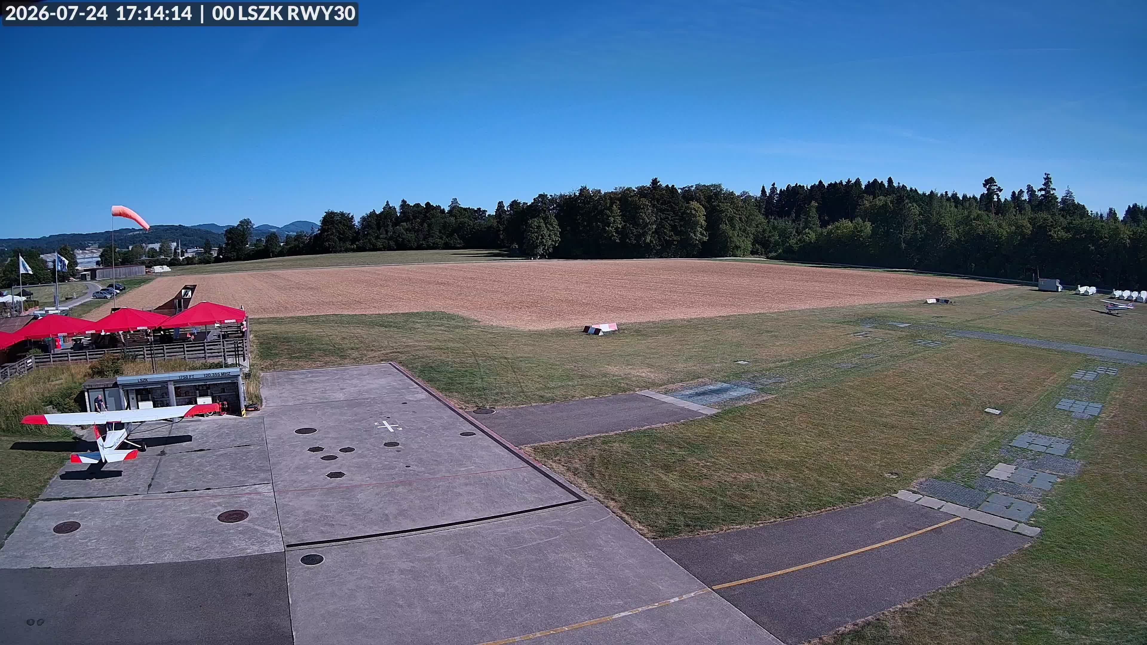 Pfäffikon: Flugplatz Speck-Fehraltorf (LSZK) 2