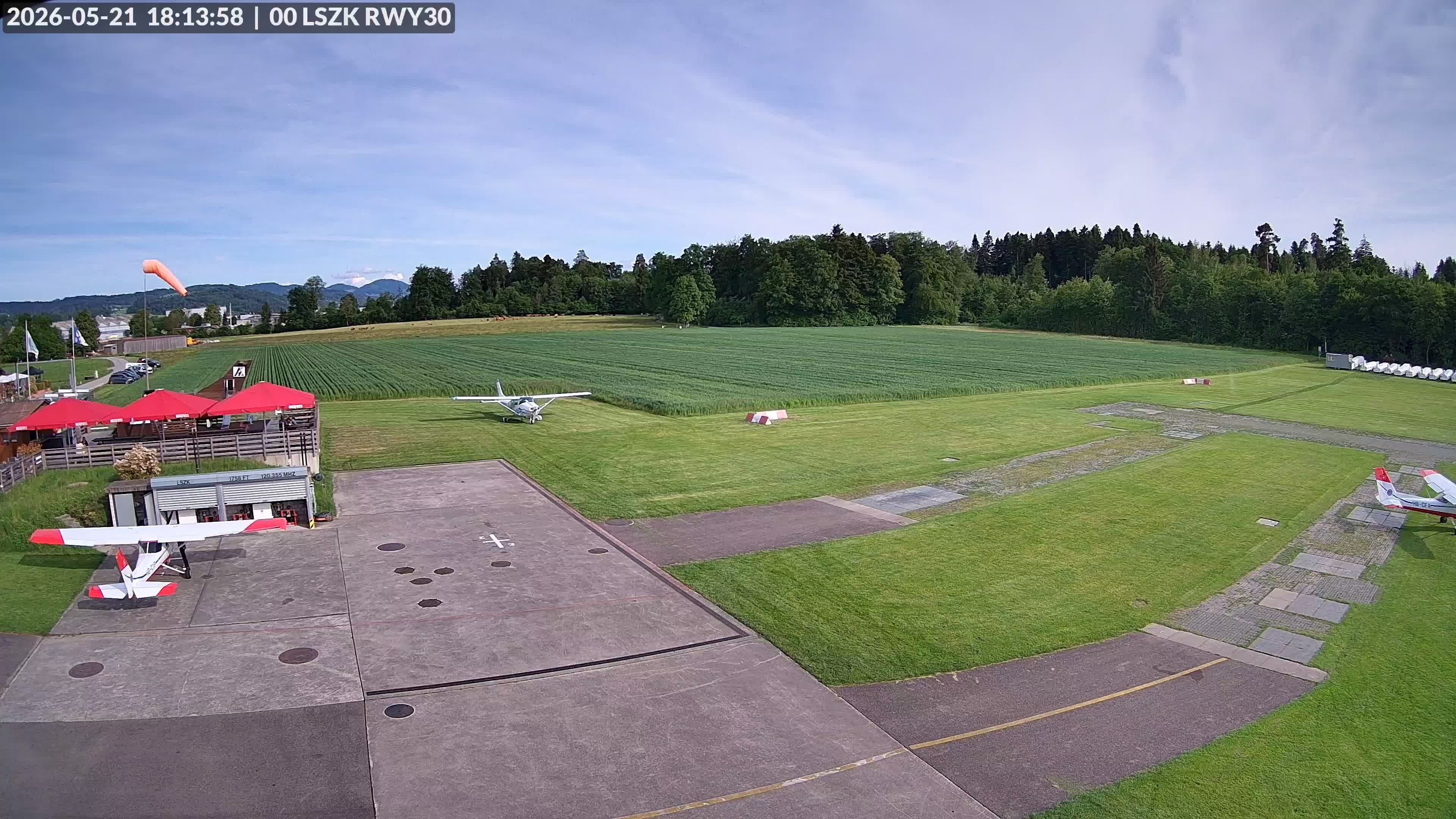 Pfäffikon: Flugplatz Speck-Fehraltorf (LSZK) 2