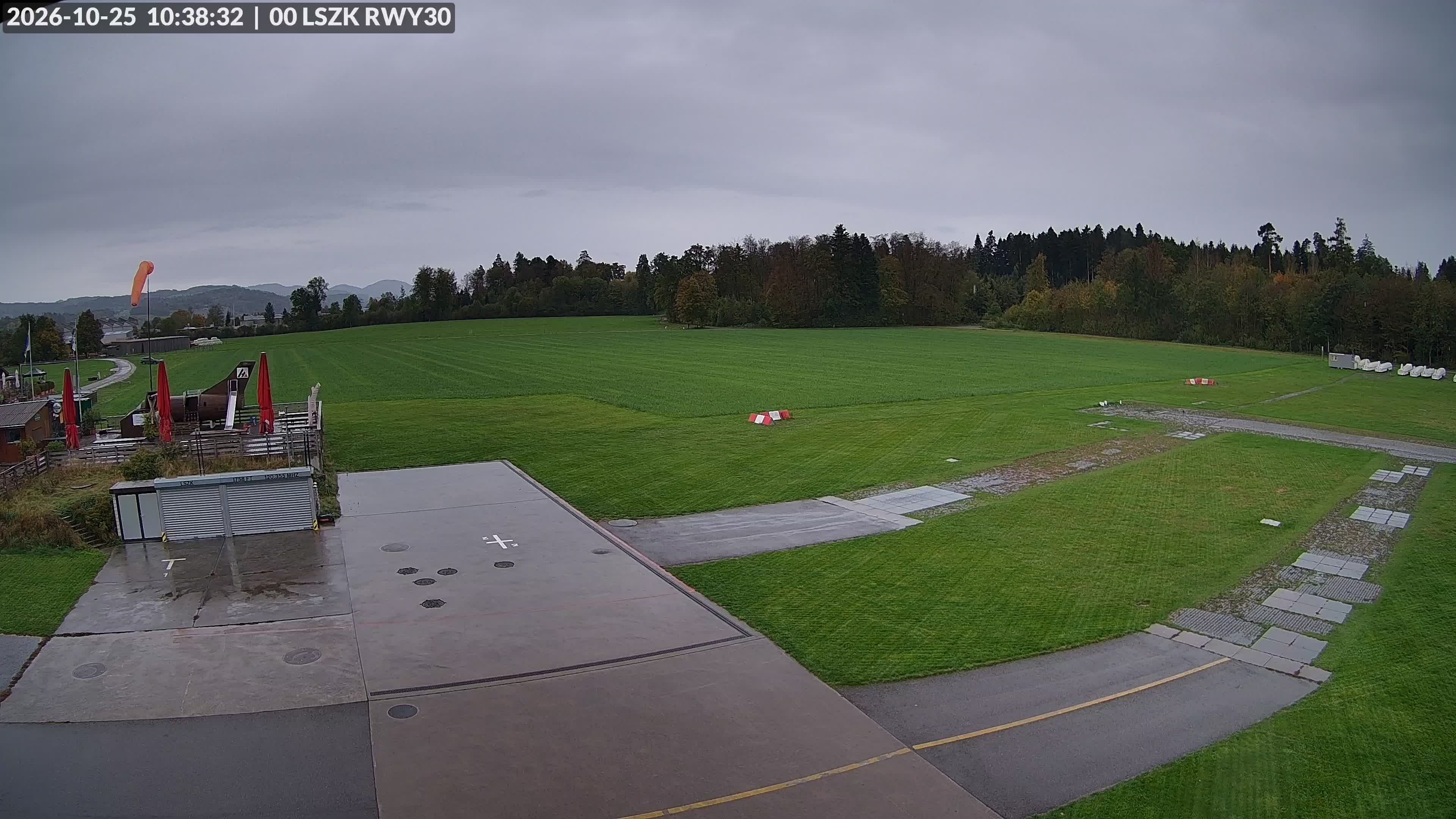 Pfäffikon: Flugplatz Speck-Fehraltorf (LSZK) 2