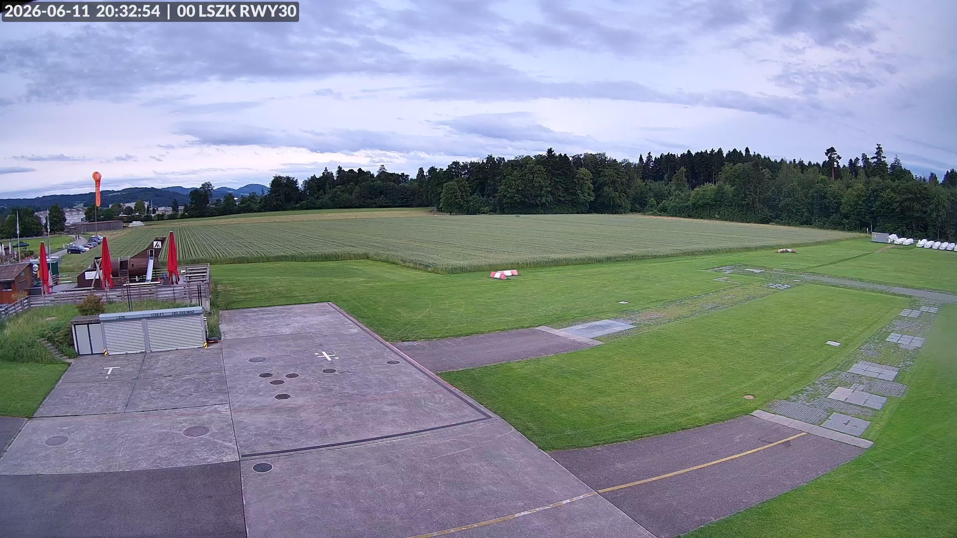 Pfäffikon: Flugplatz Speck-Fehraltorf (LSZK) 2