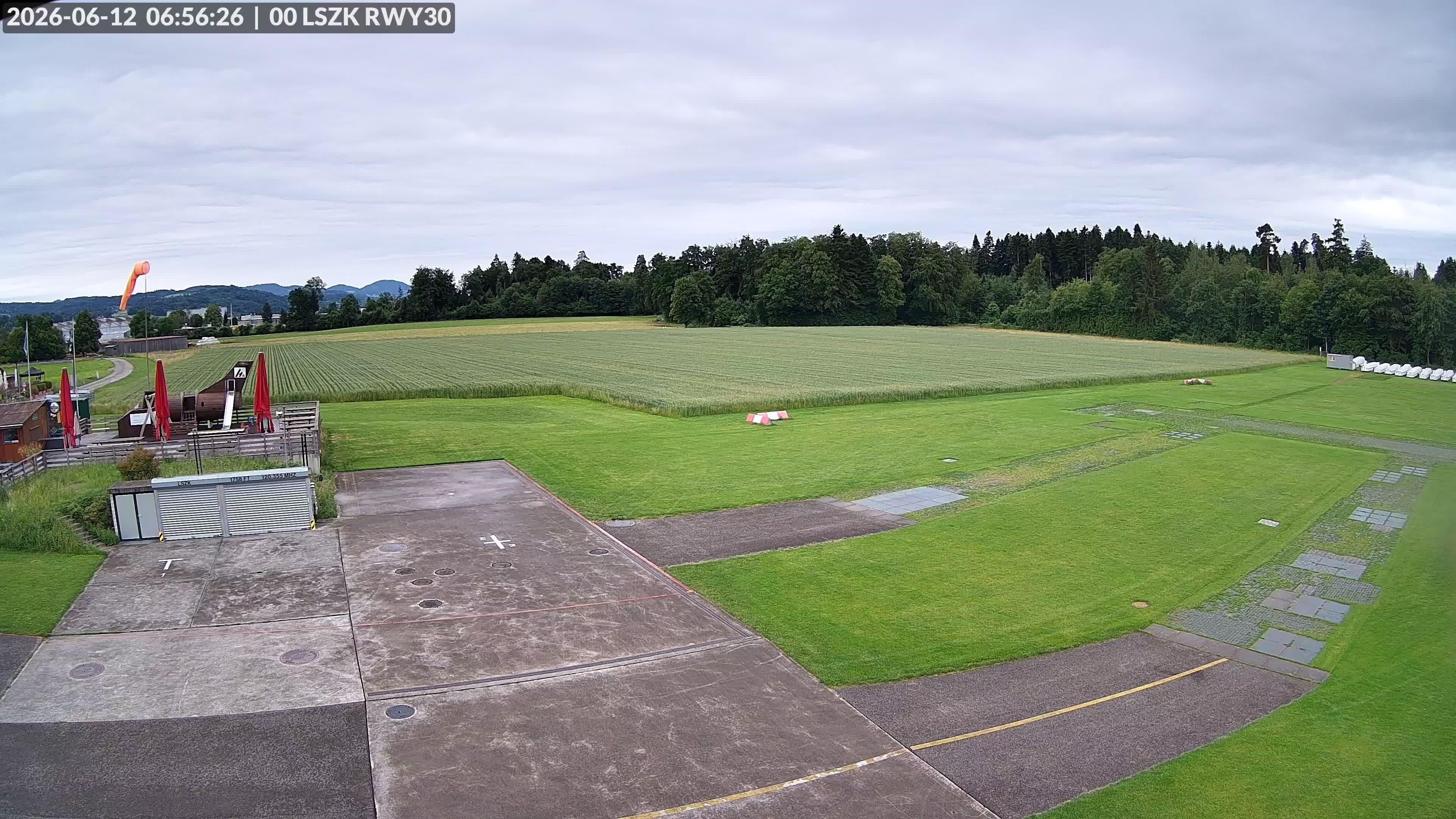 Pfäffikon: Flugplatz Speck-Fehraltorf (LSZK) 2