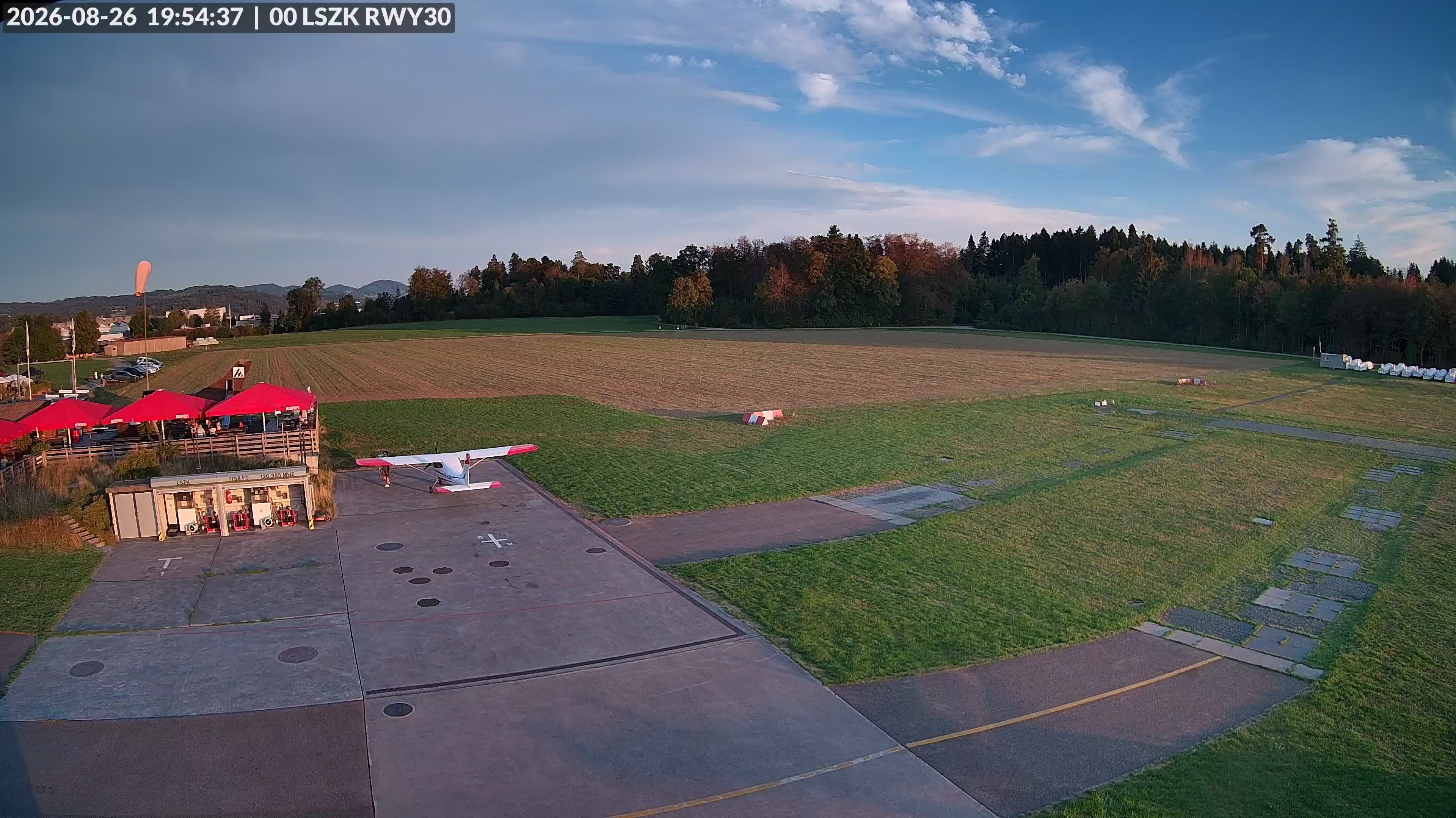 Pfäffikon: Flugplatz Speck-Fehraltorf (LSZK) 2