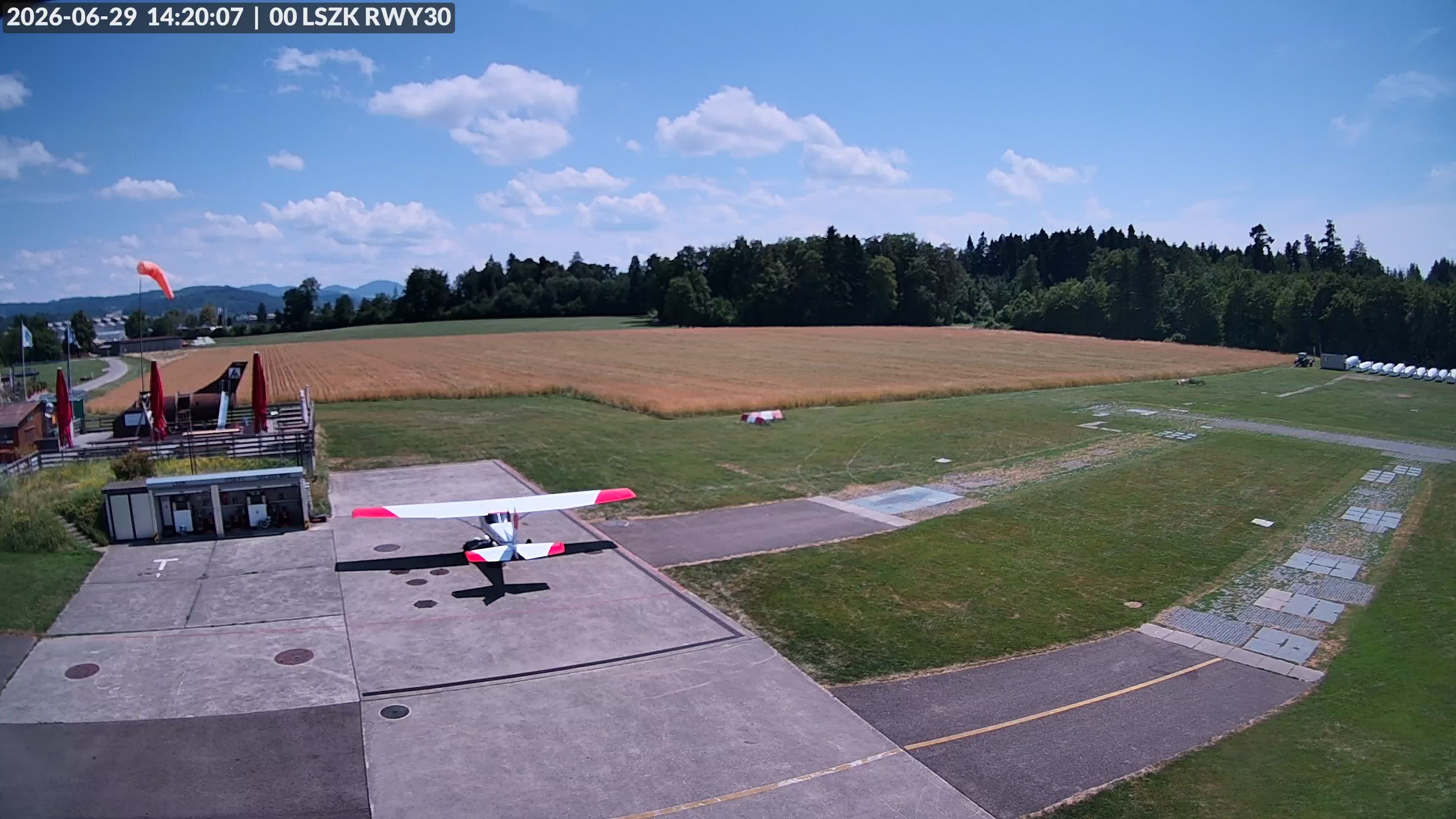 Pfäffikon: Flugplatz Speck-Fehraltorf (LSZK) 2
