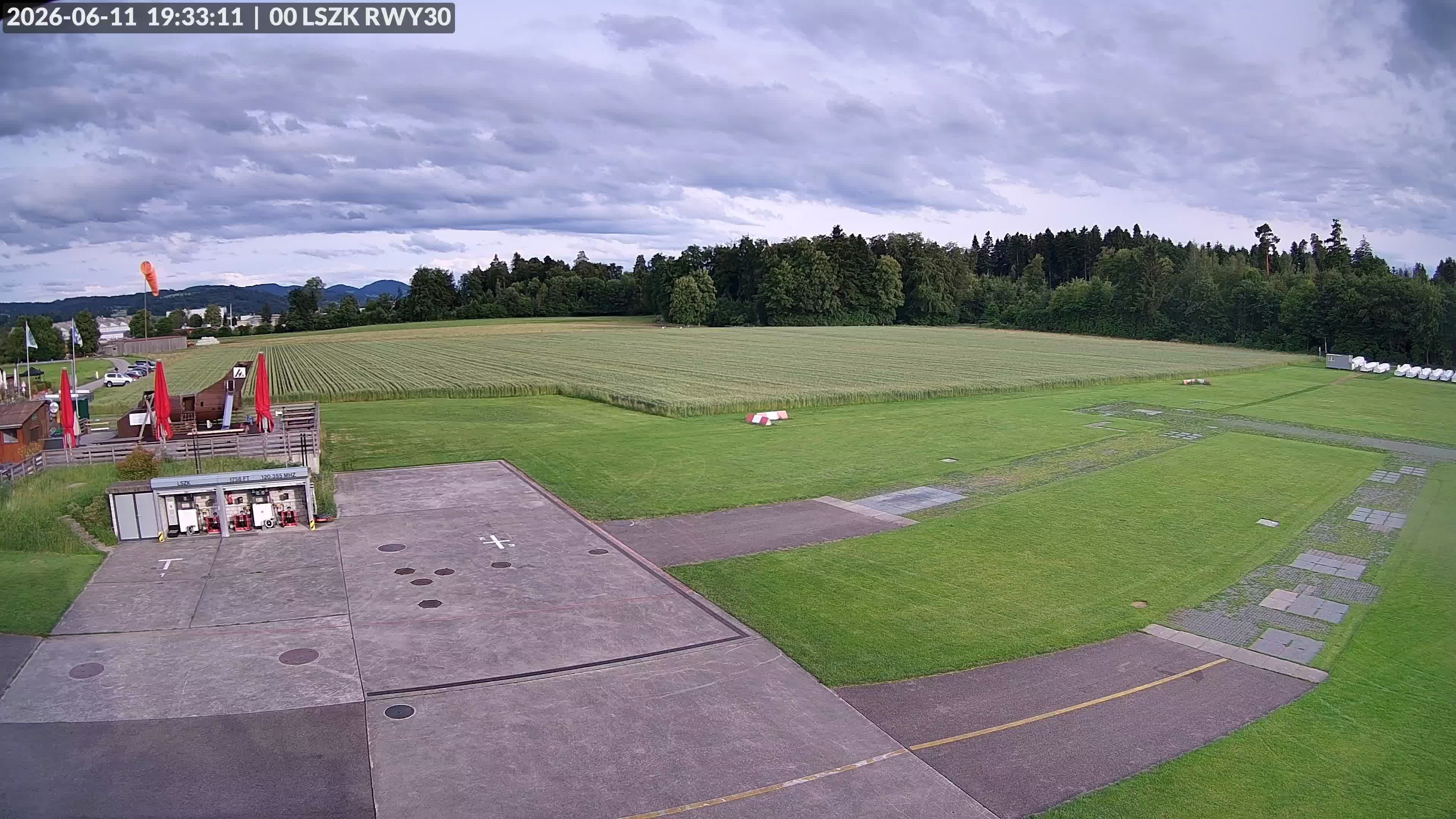 Pfäffikon: Flugplatz Speck-Fehraltorf (LSZK) 2