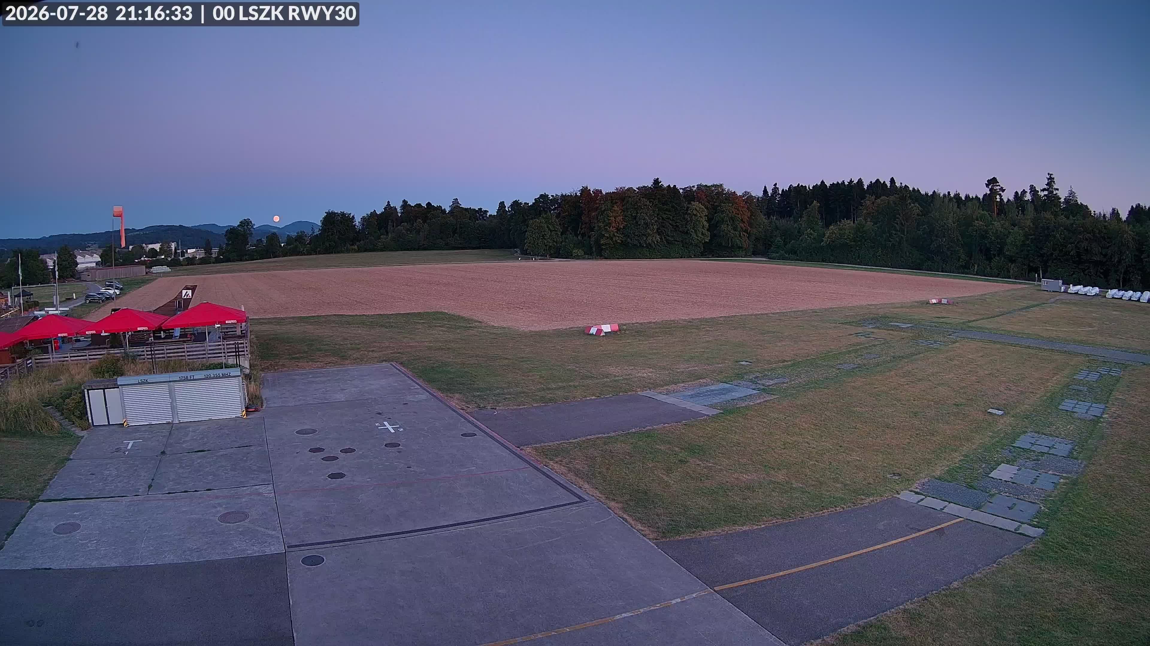 Pfäffikon: Flugplatz Speck-Fehraltorf (LSZK) 2