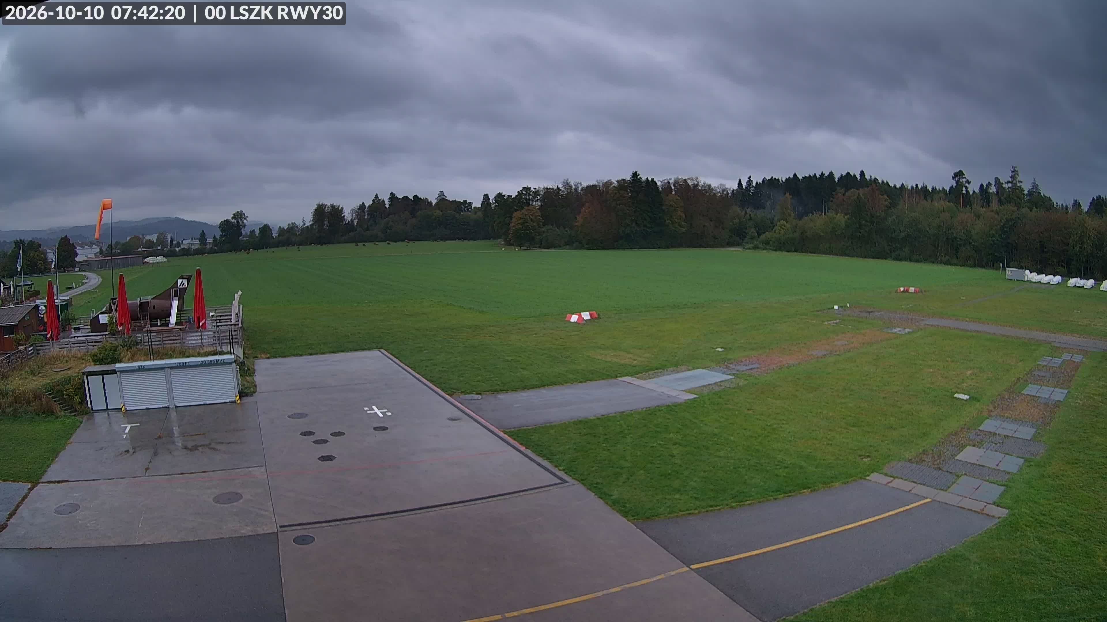 Pfäffikon: Flugplatz Speck-Fehraltorf (LSZK) 2