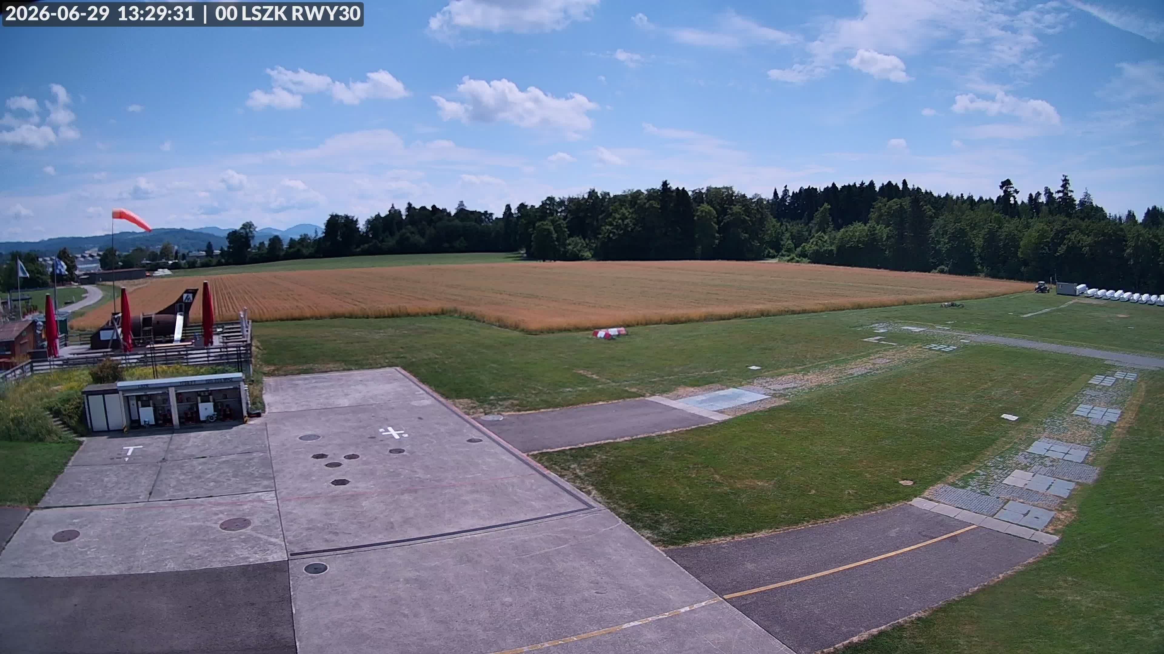 Pfäffikon: Flugplatz Speck-Fehraltorf (LSZK) 2