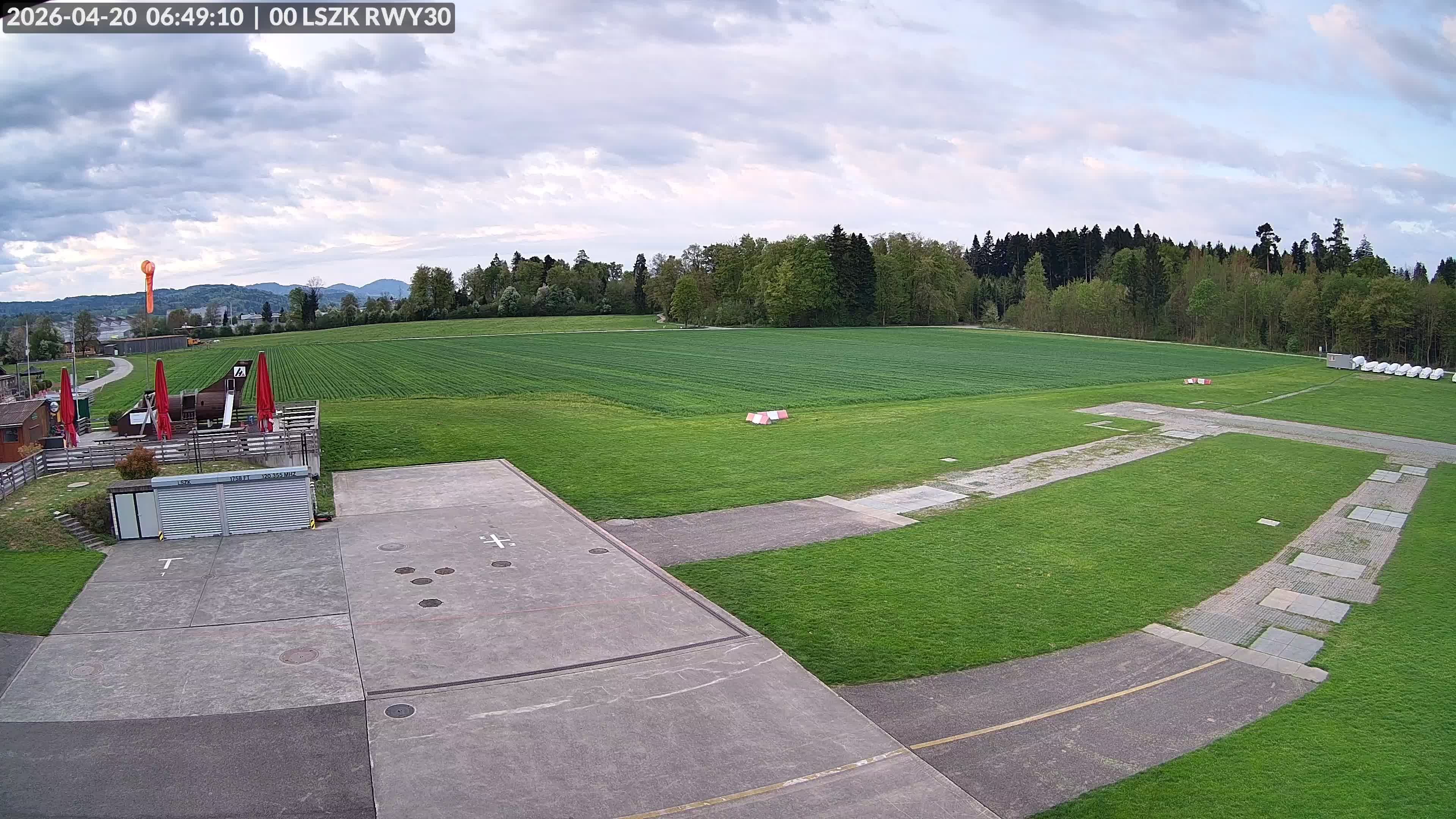 Pfäffikon: Flugplatz Speck-Fehraltorf (LSZK) 2