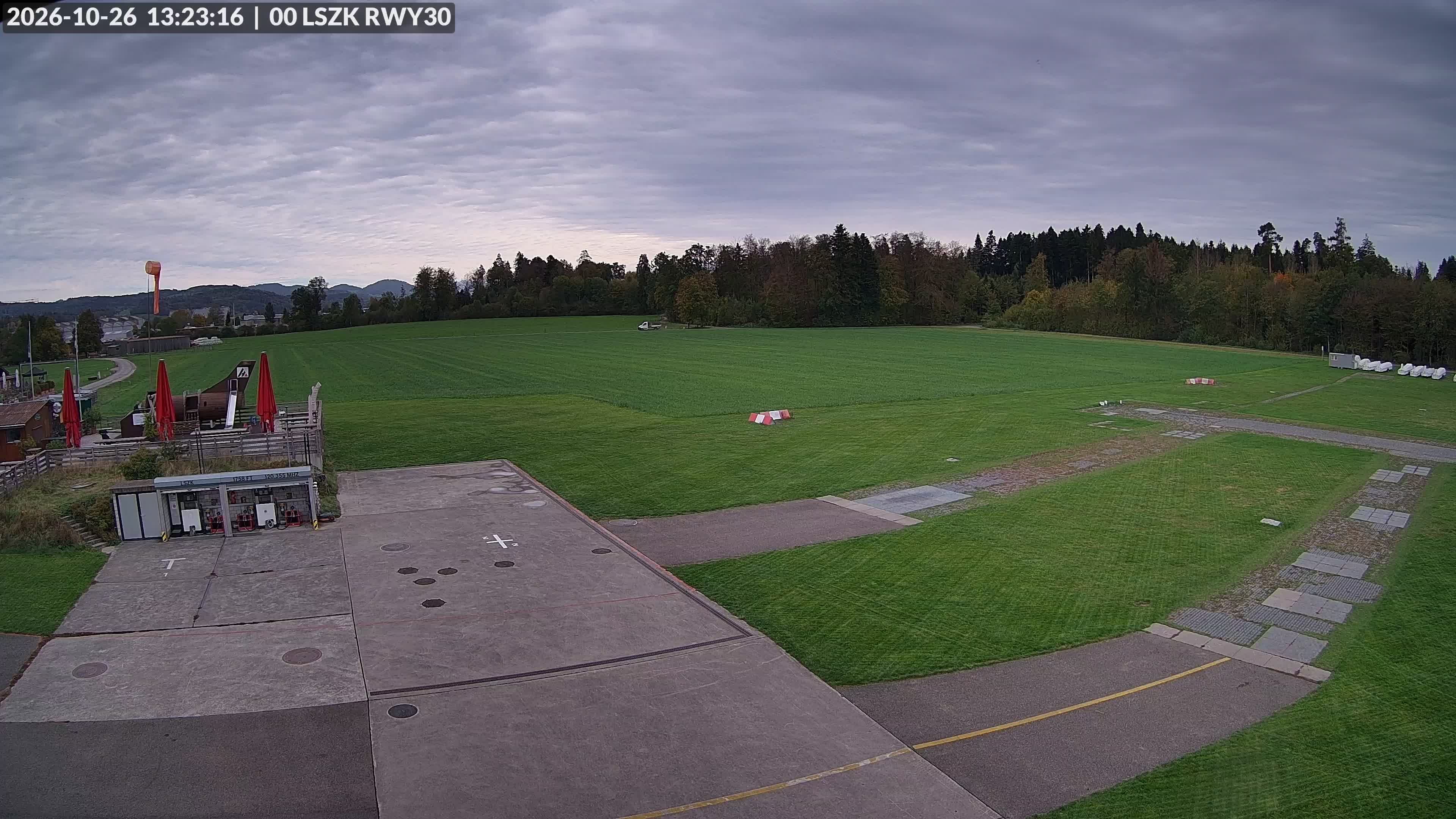 Pfäffikon: Flugplatz Speck-Fehraltorf (LSZK) 2